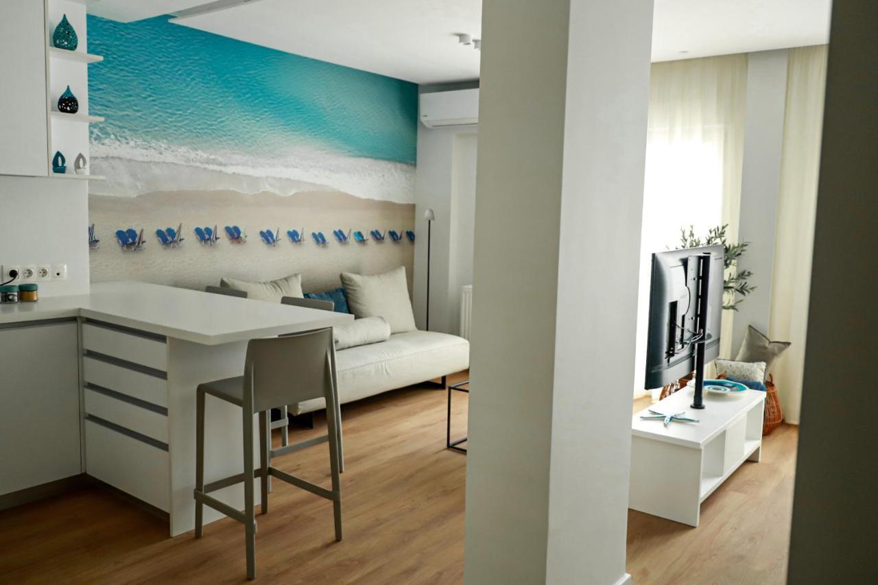 Renovated Apartment With Roof Garden Access, 15 M Walk To Acropolis Athén Kültér fotó