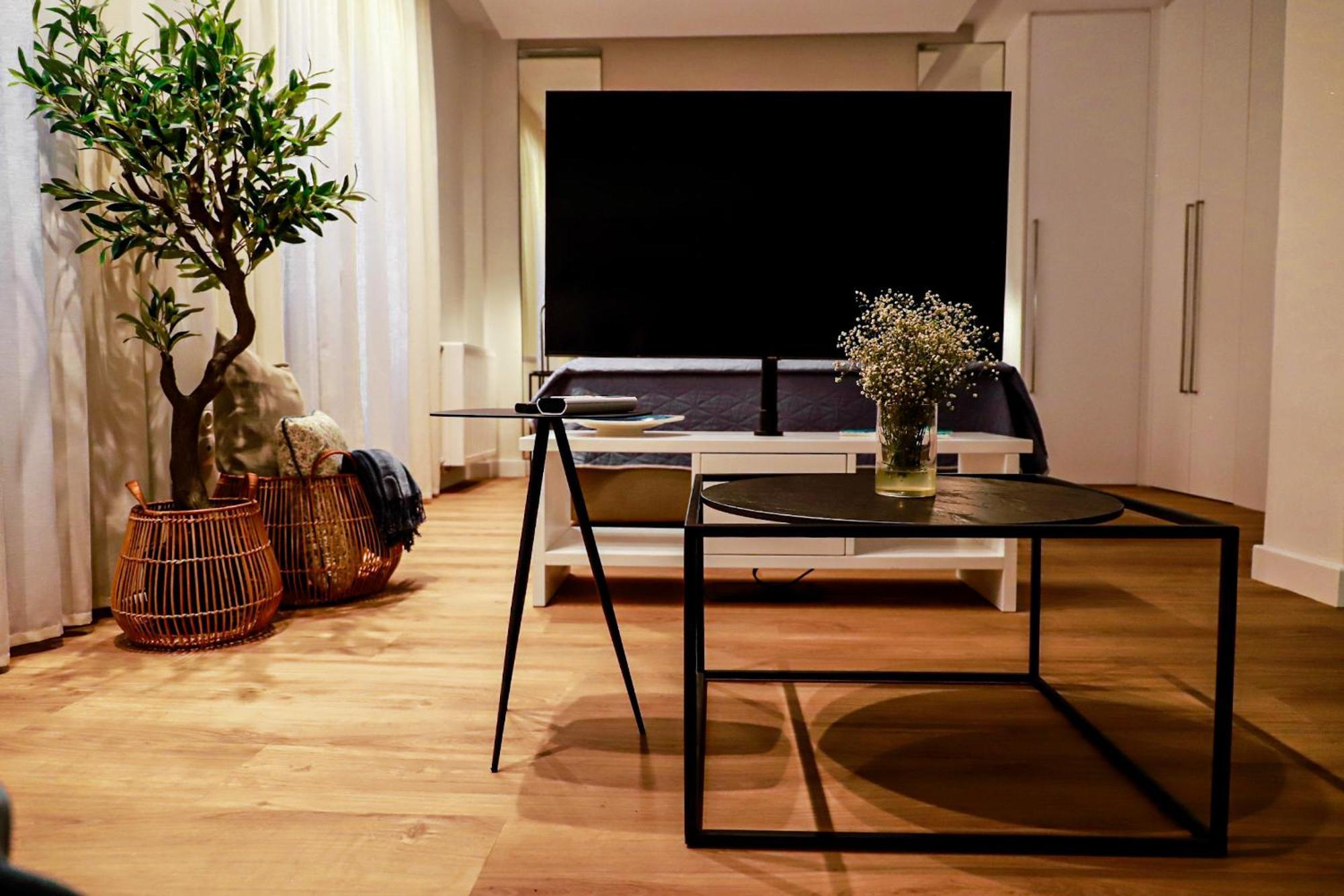 Renovated Apartment With Roof Garden Access, 15 M Walk To Acropolis Athén Kültér fotó